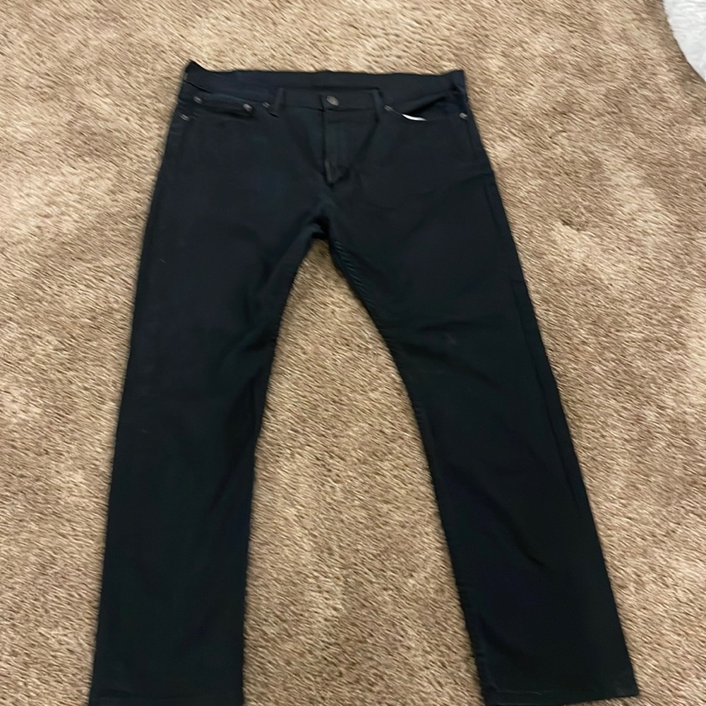 Black Levy status code jeans